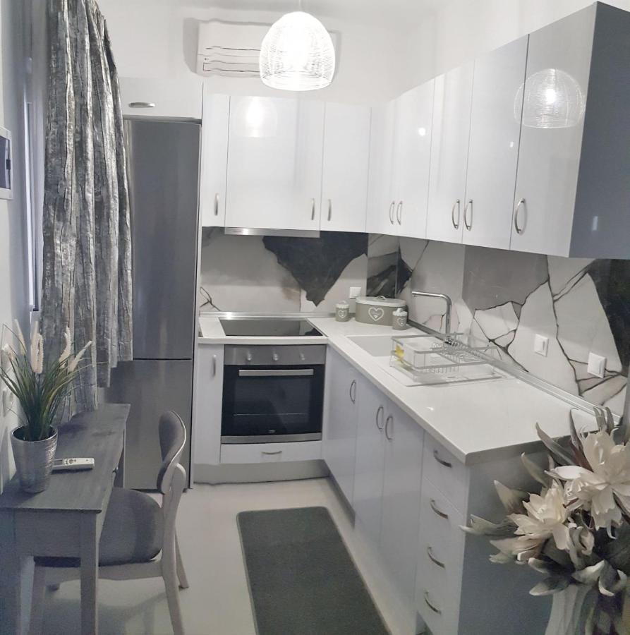 Polychrono New 2 Bedroom Apt. Just By The Sea! Buitenkant foto